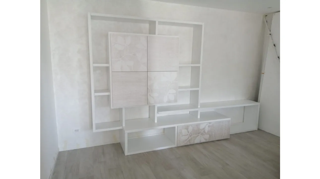      parete in legno bianco