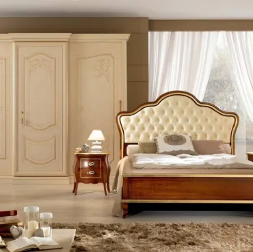 Letto classico in legno con testiera in ecopelle Enea Noce di Euro Design