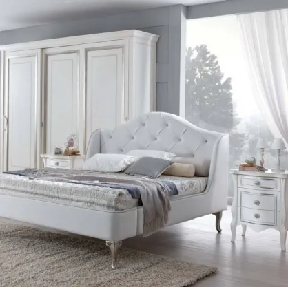 Letto in ecopelle con testiera impreziosita da bottoni Swarovski Eros di Euro Design