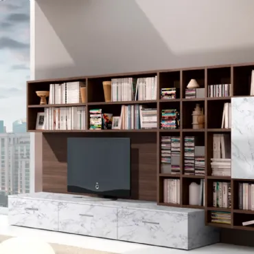 Libreria Living 81D con ante in materico effetto marmo bianco di Carrara e vani a giorno in legno di Olmo di Ferrimobili