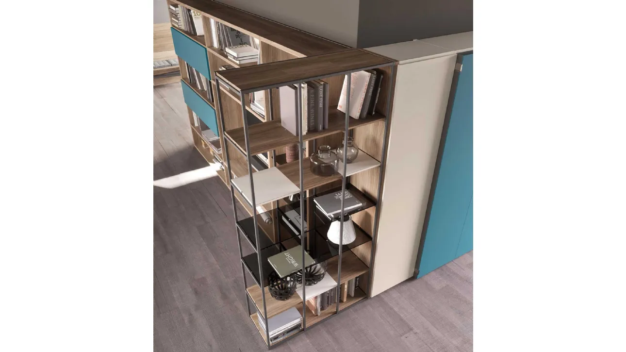 Libreria modulare in laccato con ripiani in vetro fumè e essenza legno Babel di Mab