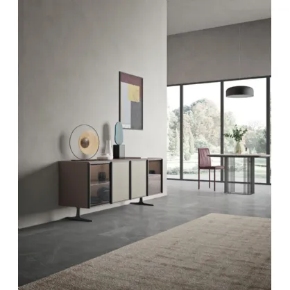 Madia in laccato opaco terra con ante in vetro bronzato e cemento écru Glass 2 di Orme