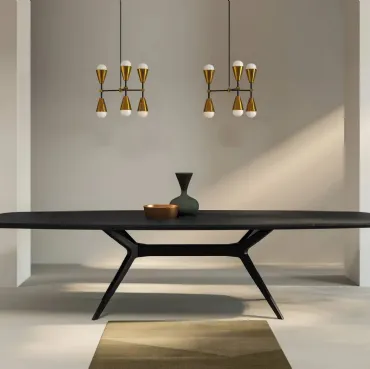 Tavolo a botte Glamour in legno sagomato di rovere di Fratelli Mirandola