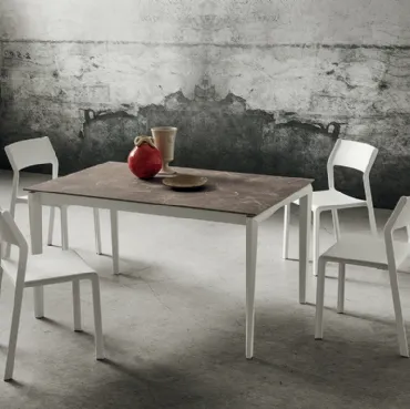 Tavolo da cucina con struttura in legno Bill di La Primavera