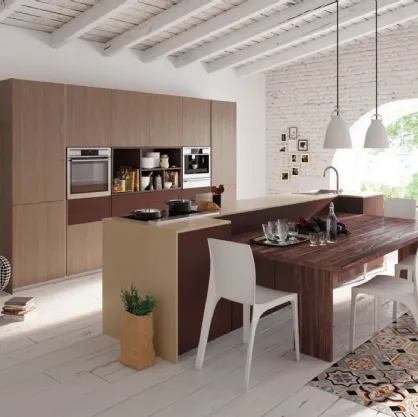 Cucina Moderna con isola City composizione 07 in vetro laccato opaco e HPL di Di Iorio