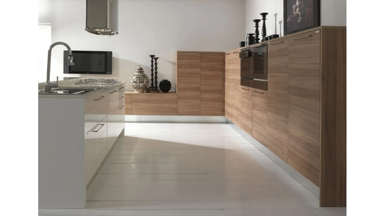 Cucina Moderna con isola Brezza composizione 05 di Di Iorio