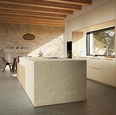 Cucina Moderna con isola MK04 in melaminico e laminato di Gentili Cucine