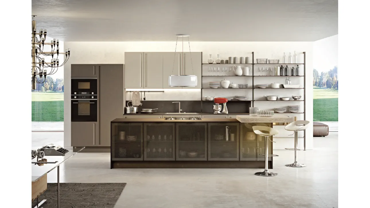 Cucina Moderna Traccia in laccato opaco con ante dell'isola in vetro di Di Iorio