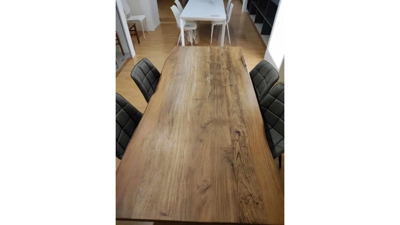Tavolo con piano in legno massiccio