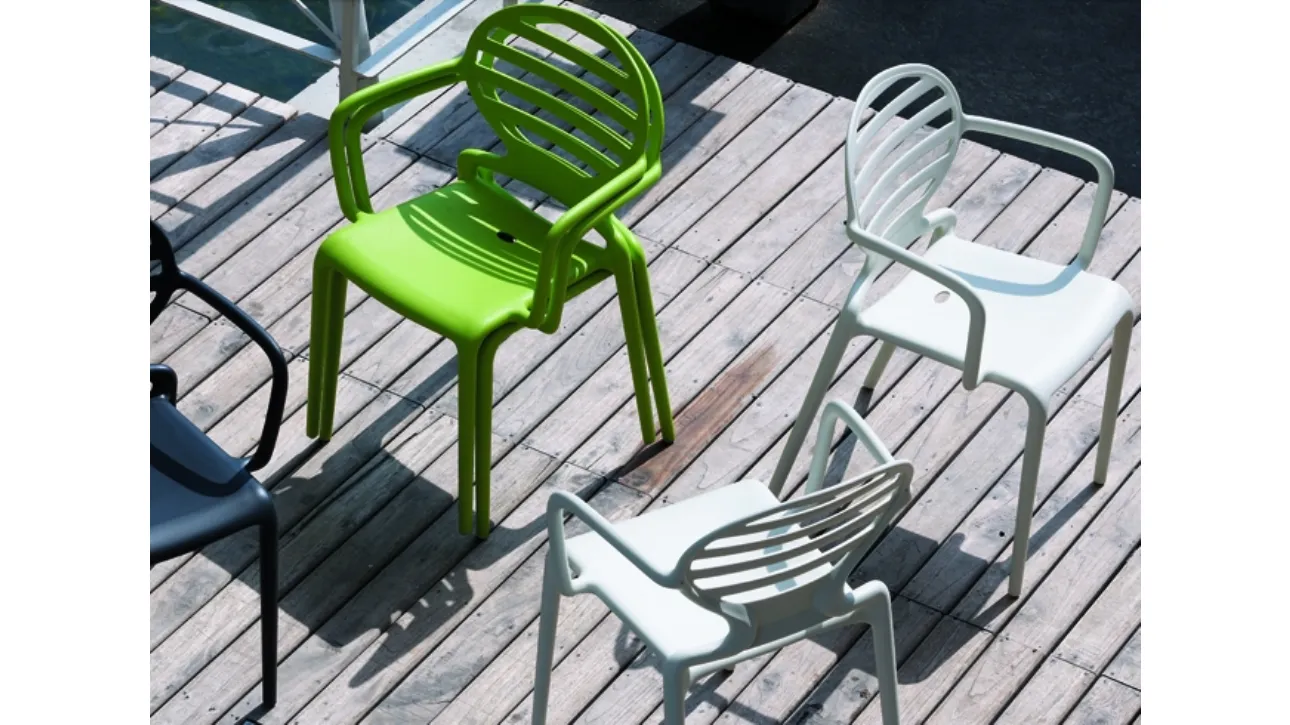 Sedia da giardino impilabile in polipropilene rinforzato Cokka di Scab Design