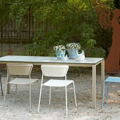 Tavolo outdoor allungabile con top in HPL Pranzo 120/160/200 di Scab Design