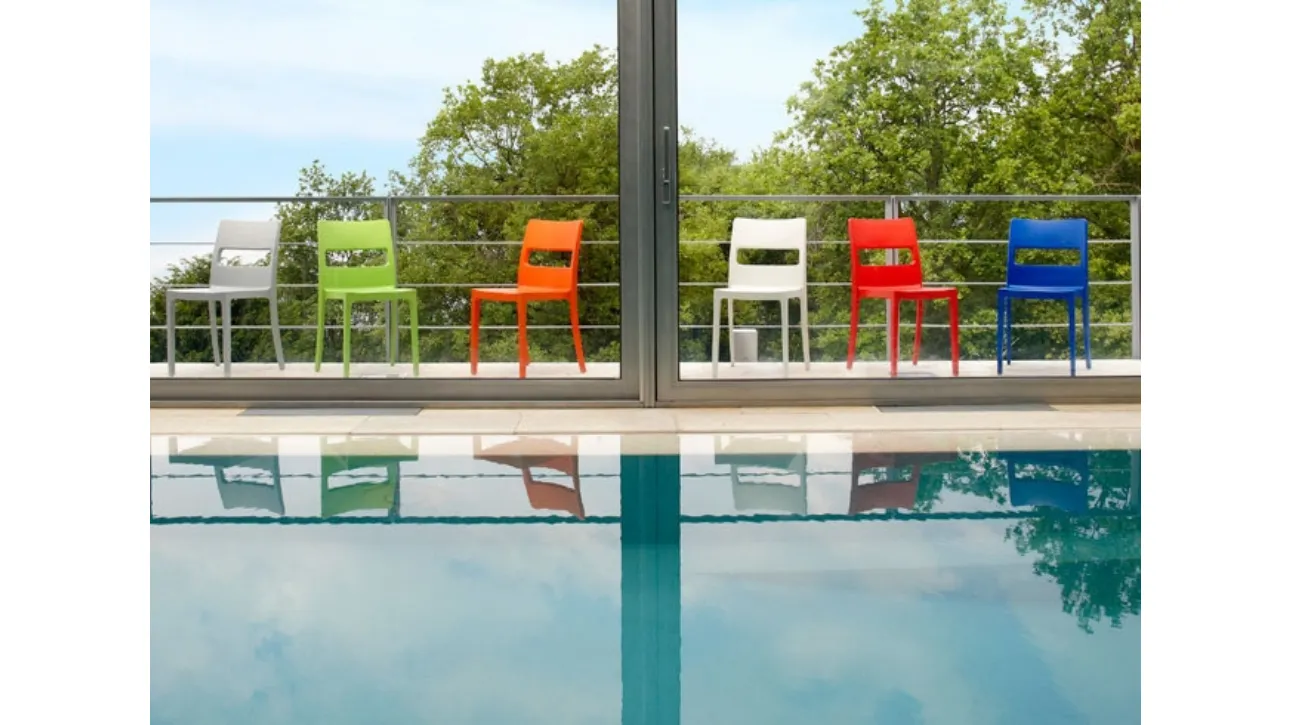 Sedia da giardino in tecnopolimero rinforzato con fibra di vetro disponibile in vari colori Sai di Scab Design